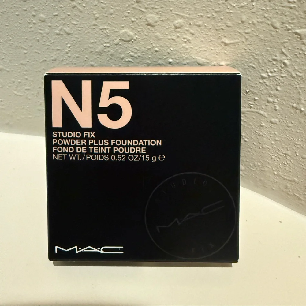 MAC Cosmetics mac studio